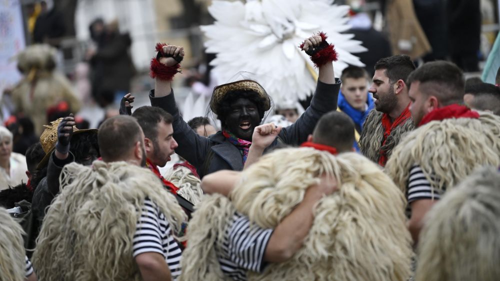 Магията на Сурва в кадри