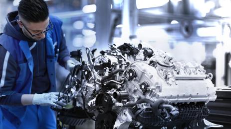 Напук на EV, V8 двигателите подготвят голямо завръщане