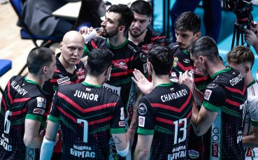 Треньорът на Нефтохимик със силно мнение, скочи на 