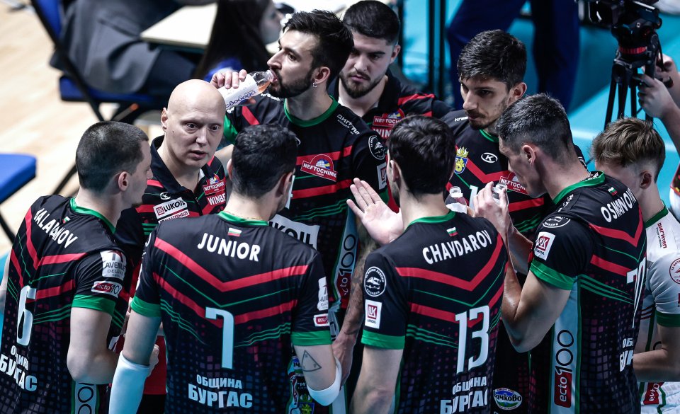 Нефтохимик победи Пирин и грабна efbet Купа на България1