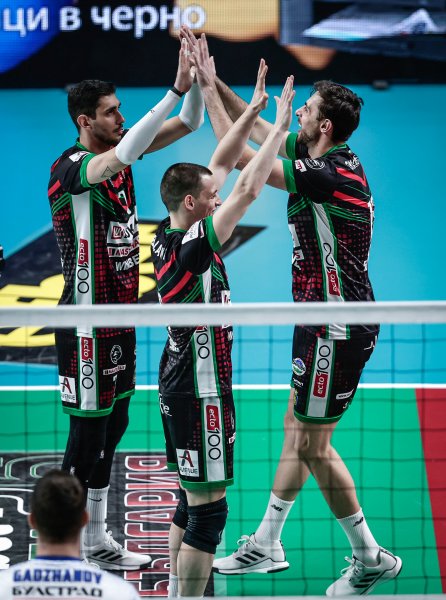 Нефтохимик победи Пирин и грабна efbet Купа на България1