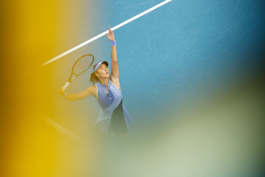 Юан Юе Ига Швьонтек1