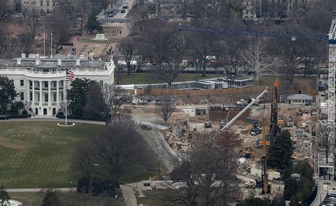 Ремонтът на източното крило на Белия дом