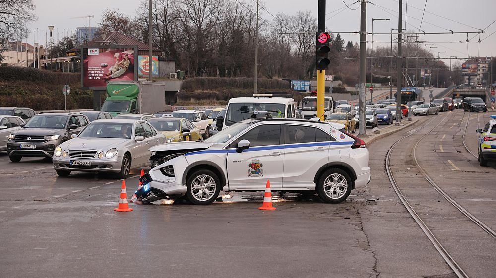 джип на Столична община катастрофа