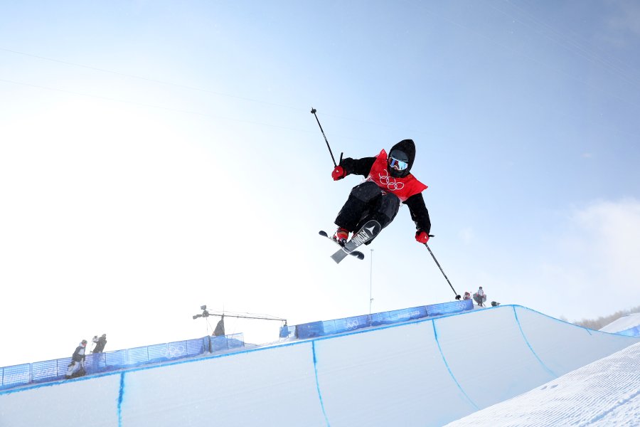 Гъс Кенуърти1