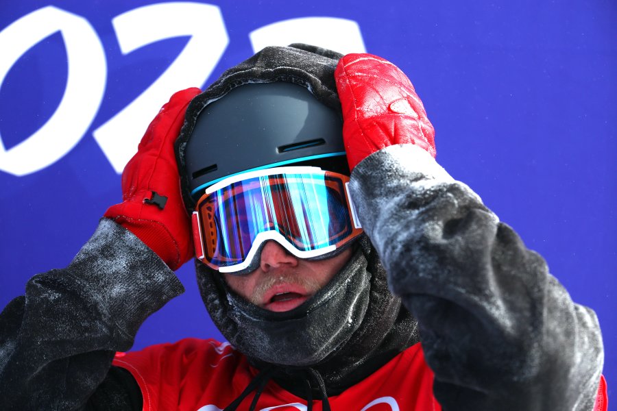 Гъс Кенуърти1