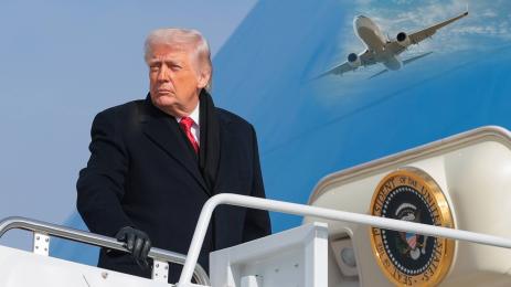 Тръмп самолет