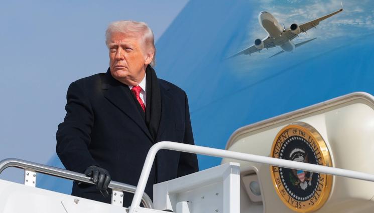 Тръмп самолет - УЖАС В НЕБЕТО! Инцидент със самолета на Доналд Тръмп