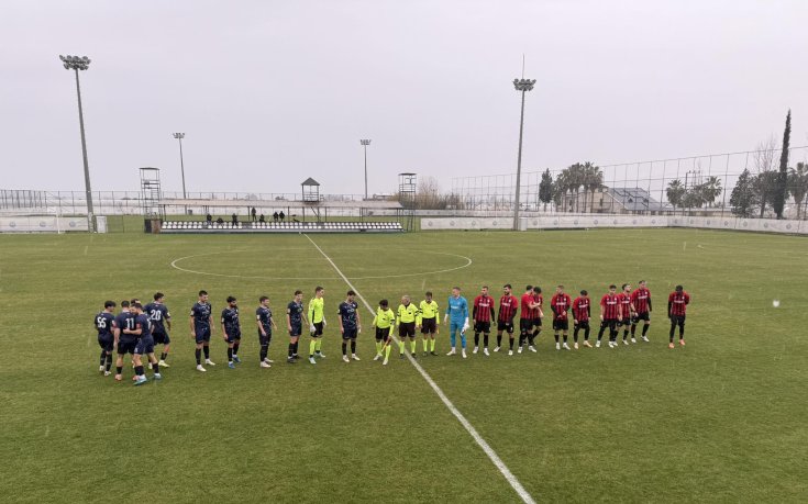 Локомотив Пловдив се наложи над сърби в мач с два червени картона