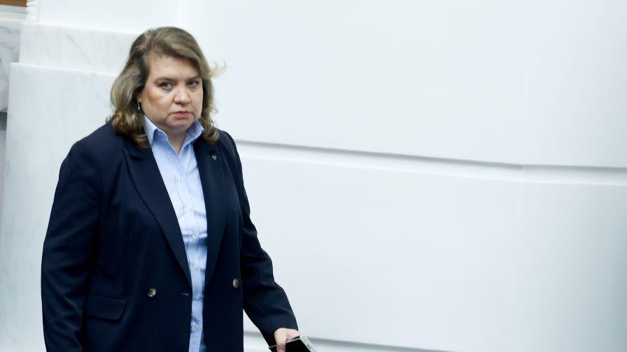 <p>Наталия Киселова с коментар след проваленото заседание на НС</p>