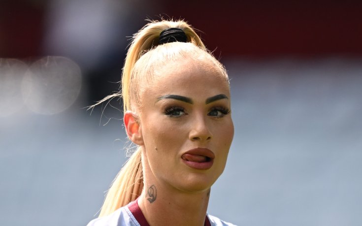 Официално: Лестър представи „най-сексапилната“ футболистка в света