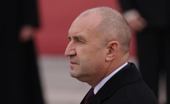 Политическите ходове на Радев: Какво следва оттук нататък?