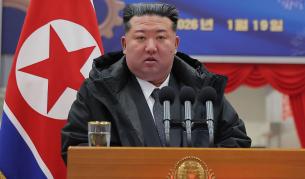 <p>Ким Чен-ун откри жилища за семействата на загинали войници във войната в Украйна</p>