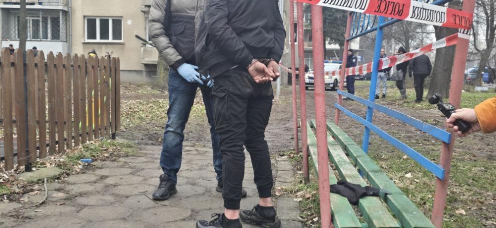 Столичната полиция е задържала дилър на наркотици в близост до