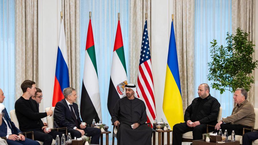 Преговорите между САЩ, Русия и Украйна в Абу Даби продължават