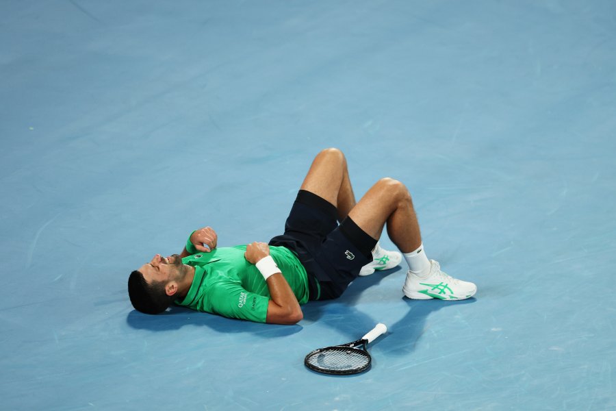 Ботик ван де Зандсхулп Новак Джокович1