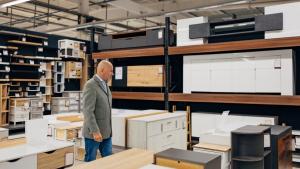 магазин за мебели