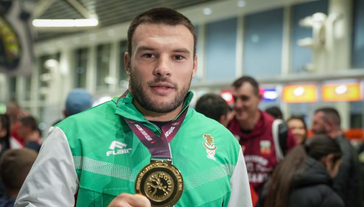 Спорт - Кирил Милов: Ситуацията в борбата е абсурдна