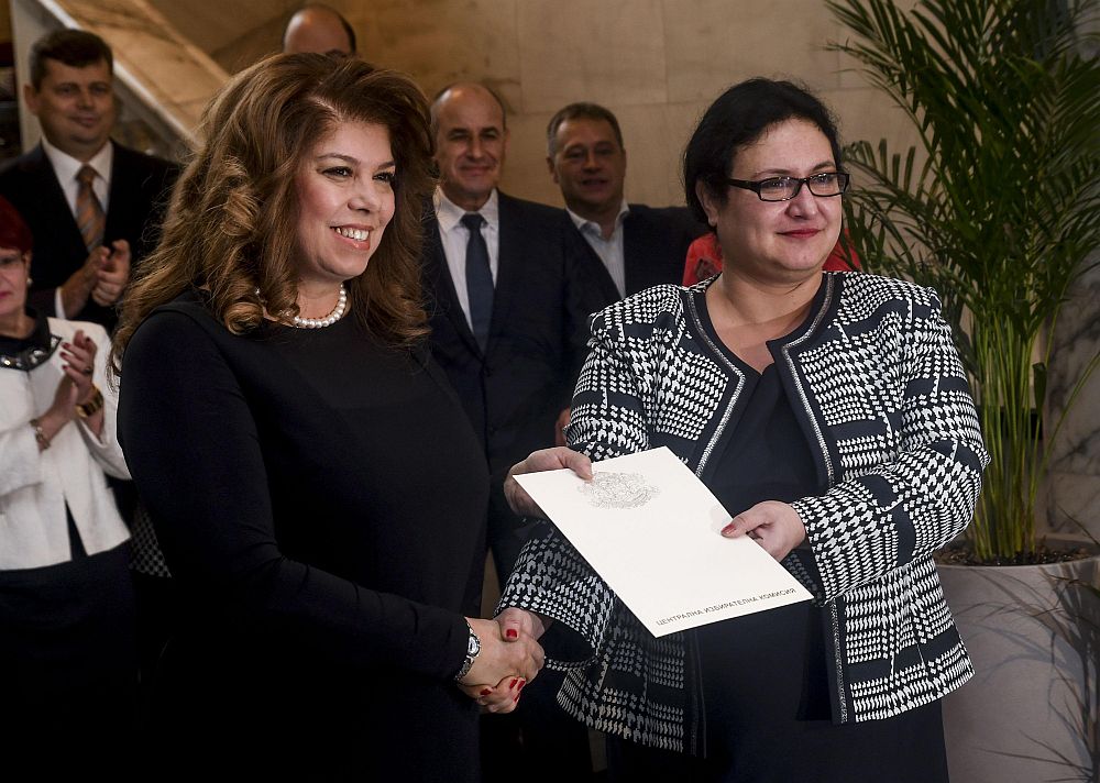 Илияна Йотова