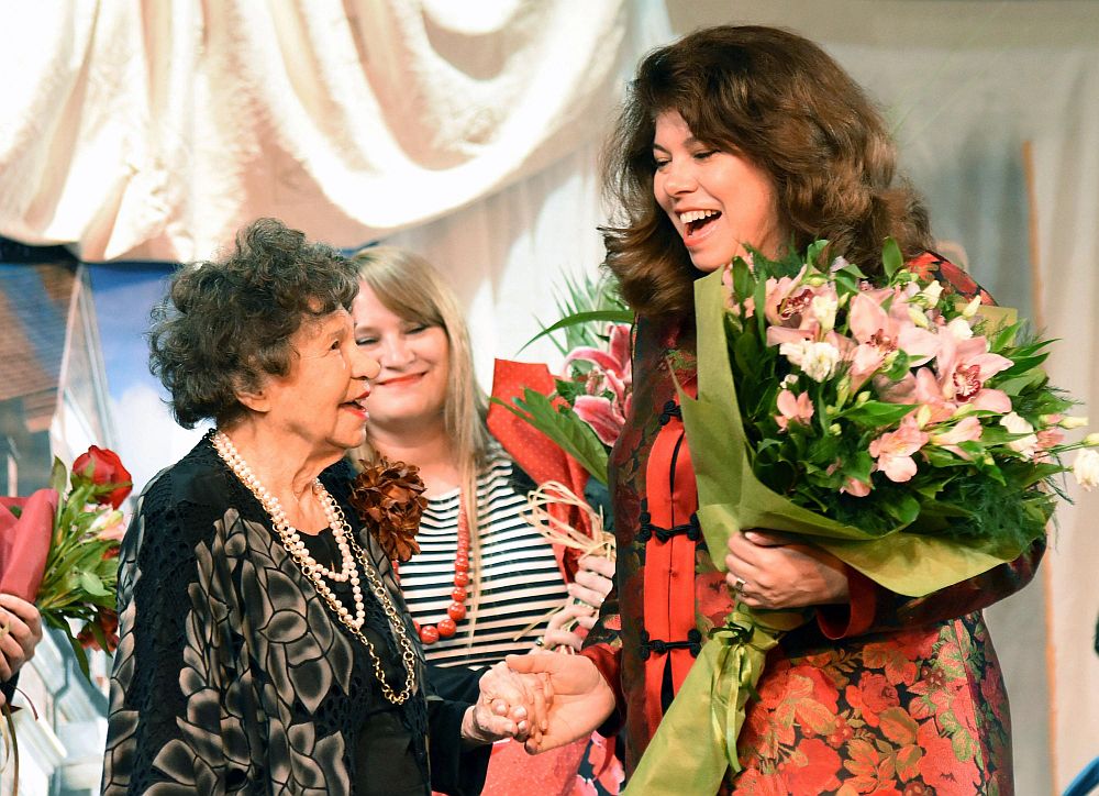 Илияна Йотова