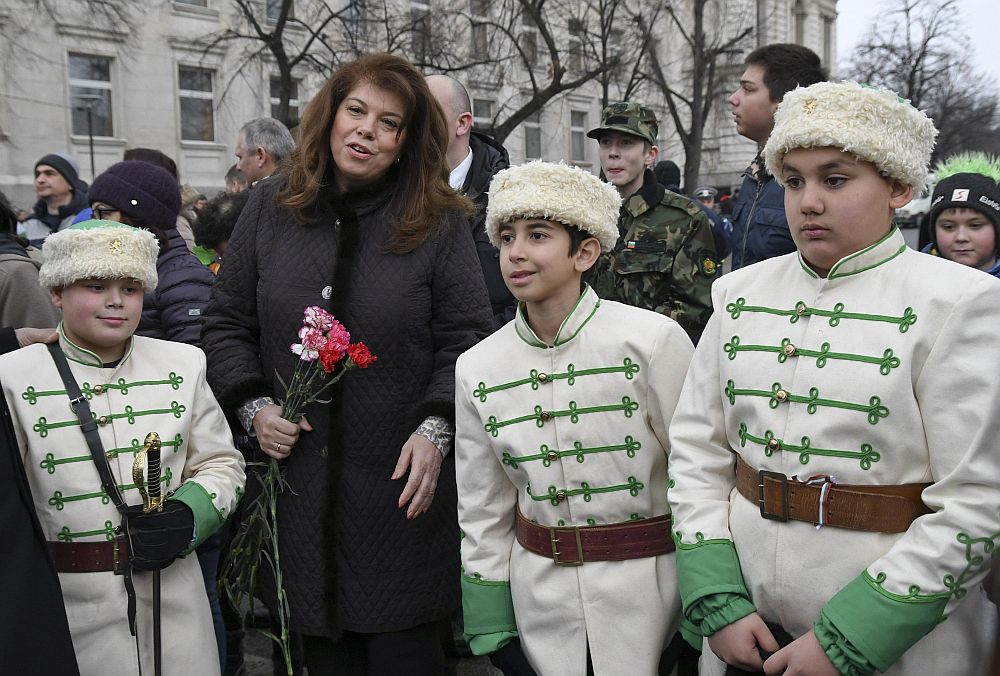 Илияна Йотова