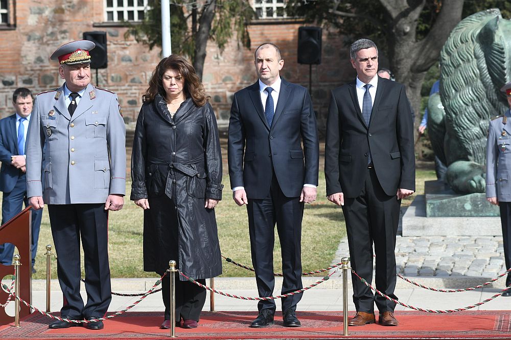 Илияна Йотова