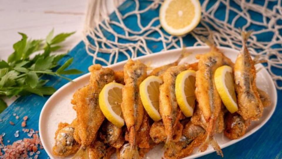 Паниран сафрид с галета и грис