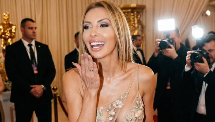 диана габровска - В ЛАС ВЕГАС: Порно оскарите отсвириха Габровска!