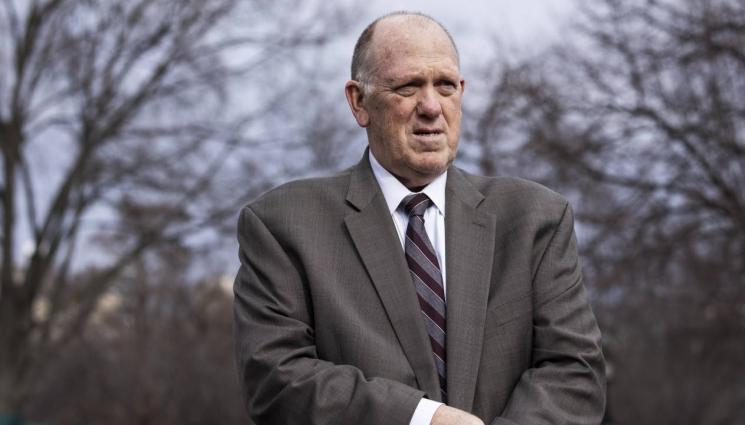 Том Хоуман - Тръмп праща „граничния си цар“ в Минесота след поредното убийството