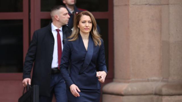 Рая Назарян с визия за власт: Какво се крие зад дрескода ѝ (СНИМКИ)