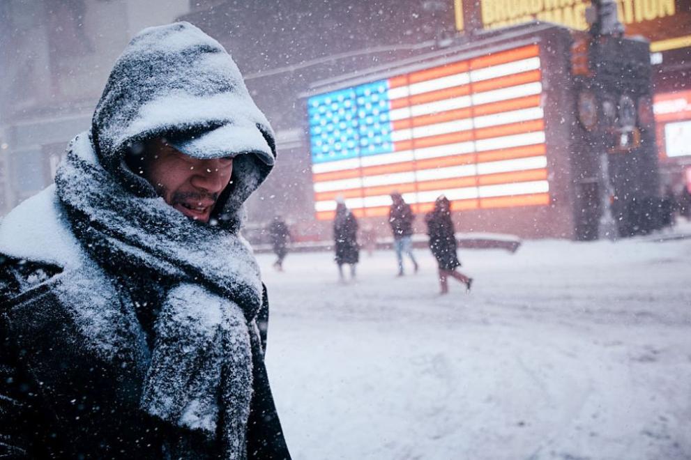 Мощна зимна буря продължава да се придвижва през САЩ. Очаква