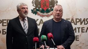 Всичко върви по одобрените графици и няма правена никаква промяна