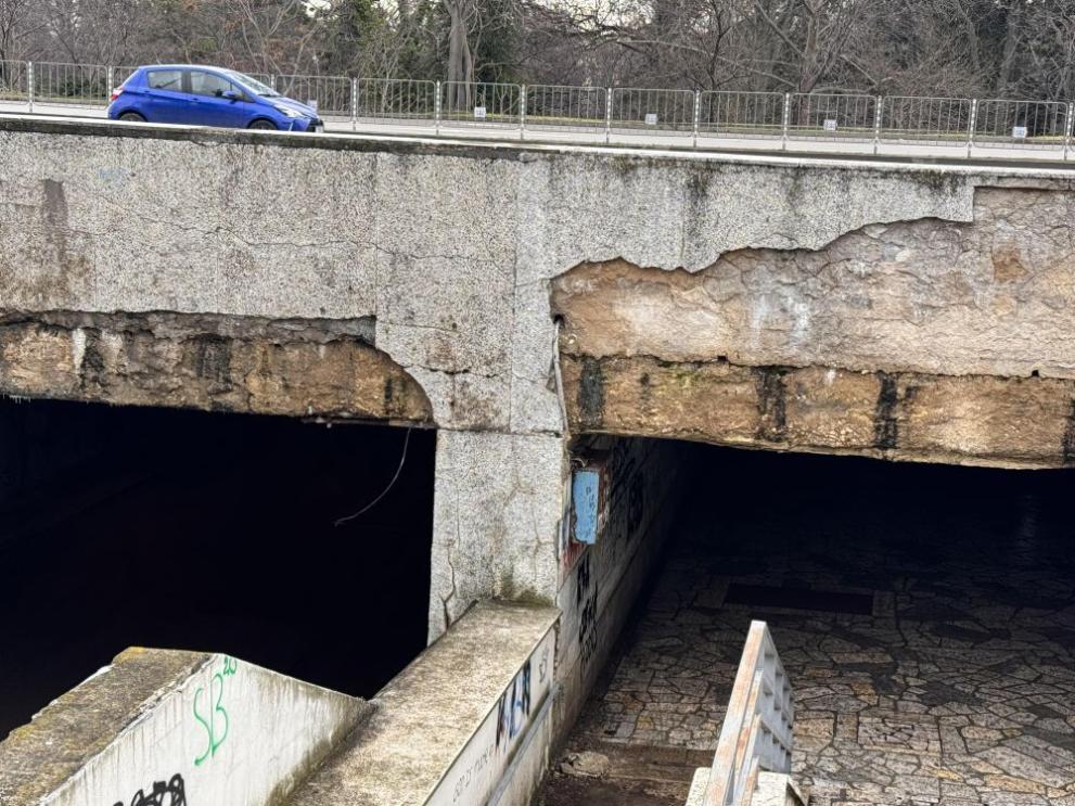  Подлез Варна 