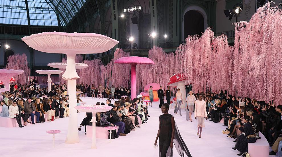 Дебютът на Матю Блези за Chanel: Вълшебен горски свят и ново виждане за висшата мода (СНИМКИ)