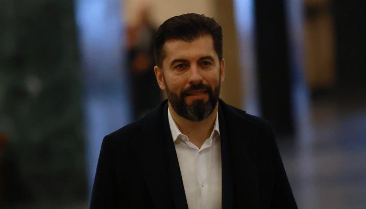 кирил петков