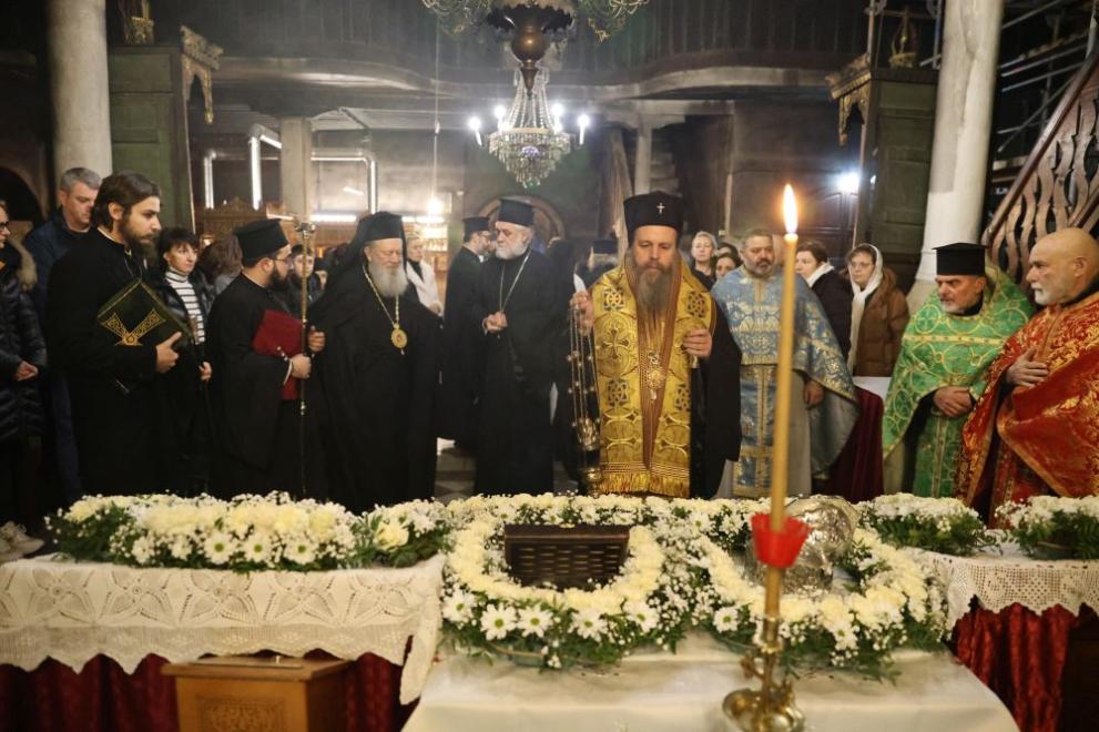 Благоевград - Митрополит Хризостом Митрополит Серафим делегация и светини - посрещане