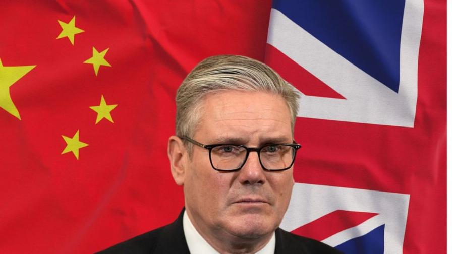Киър Стармър лети за Китай под сянката на Тръмп