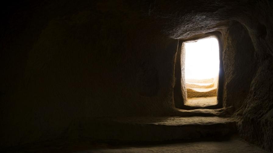 Откриха древна гробница на "облачните хора" с деформирани черепи