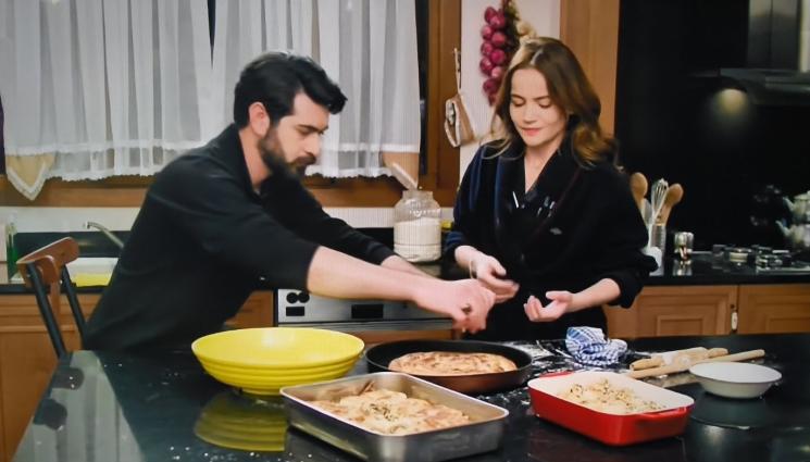 кървави цветя - В кухнята на „Кървави цветя“: Няма точно време за бюрек!