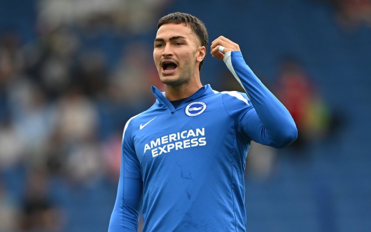 Бранител на Брайтън премина под наем във ФК Париж