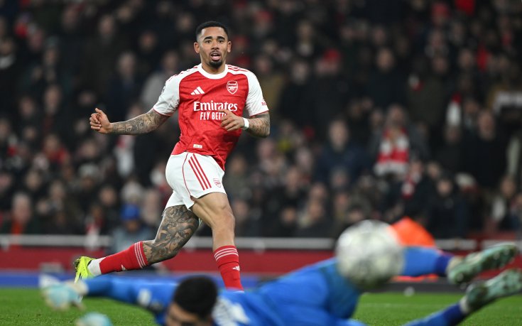 Бивша звезда на Левски наказа Арсенал, но лондончани останаха перфектни в Шампионската лига