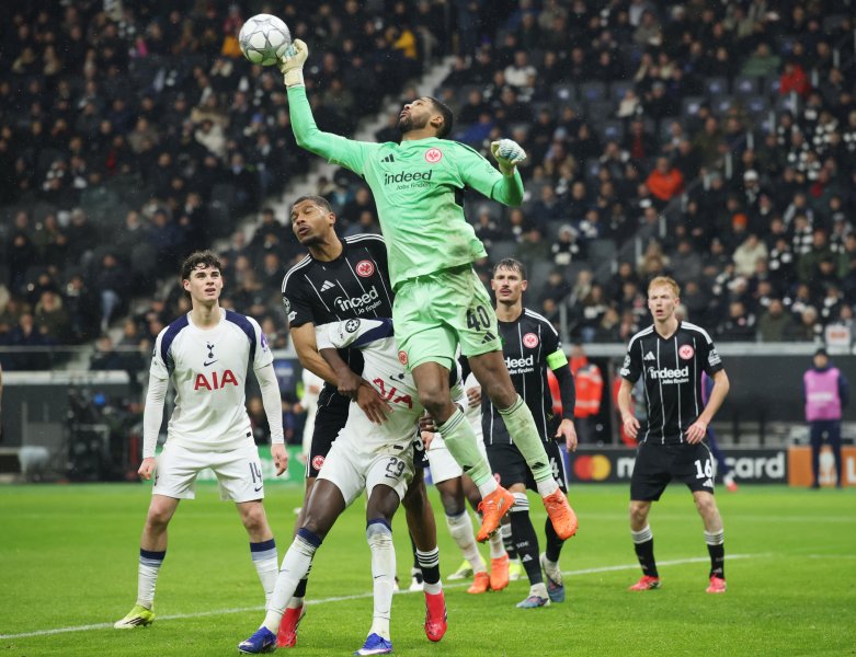 Айнтрахт Франкфурт Тотнъм Хотспър1