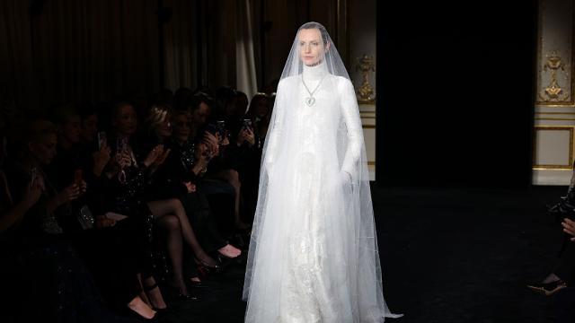 Armani Privé: новото лице зад „Jade“ и булчинската рокля, която открадна финала