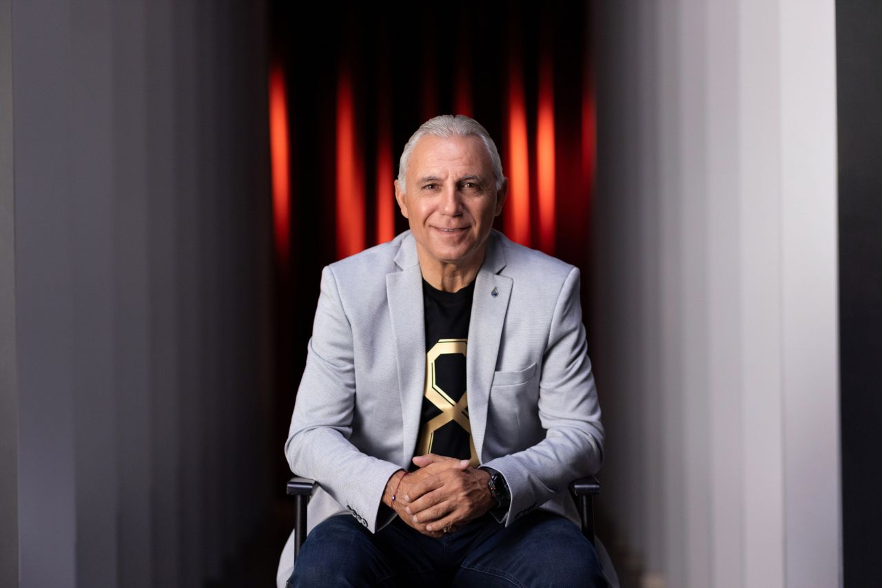 От Пловдив до Барселона: „Камп Ноу“ отваря врати за „Вече играеш… Стоичков“