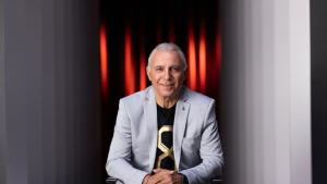 От Пловдив до Барселона: „Камп Ноу“ отваря врати за „Вече играеш… Стоичков“