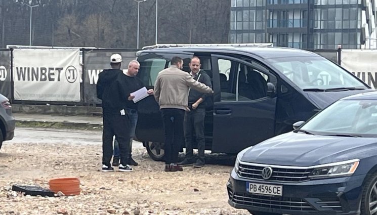 Переа - Пъхнаха и Переа в черния ван