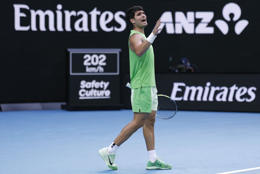 Алкарас Зверев1