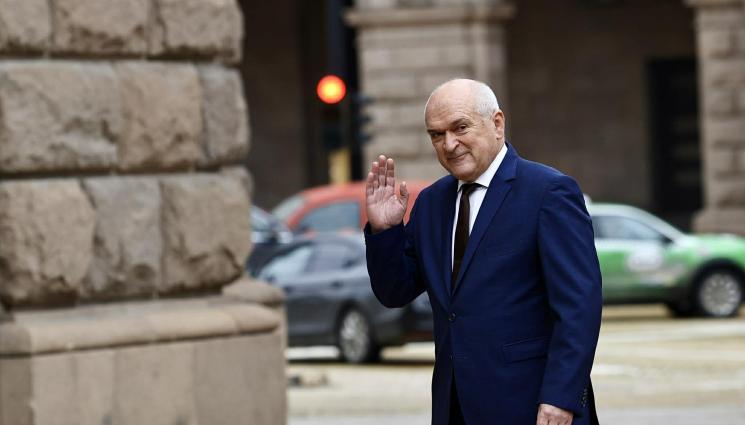 димитър главчев - Главчев готов за трети мандат начело на държавата