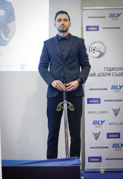 Радослав Гидженов1