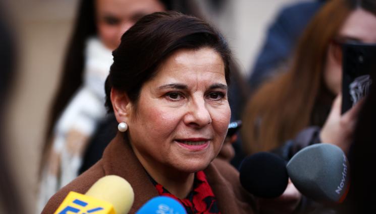 Силвия Къдрева - Силвия Къдрева прие да стане служебен министър-председател